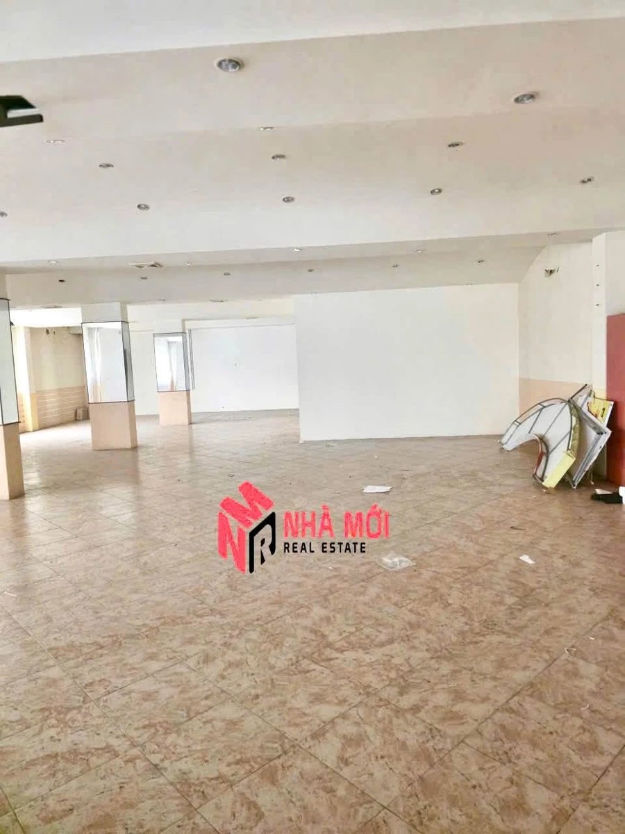 Cho thuê mặt bằng mặt tiền Nguyễn Tất Thành 360m² Cà Mau - Ảnh thu nhỏ 4