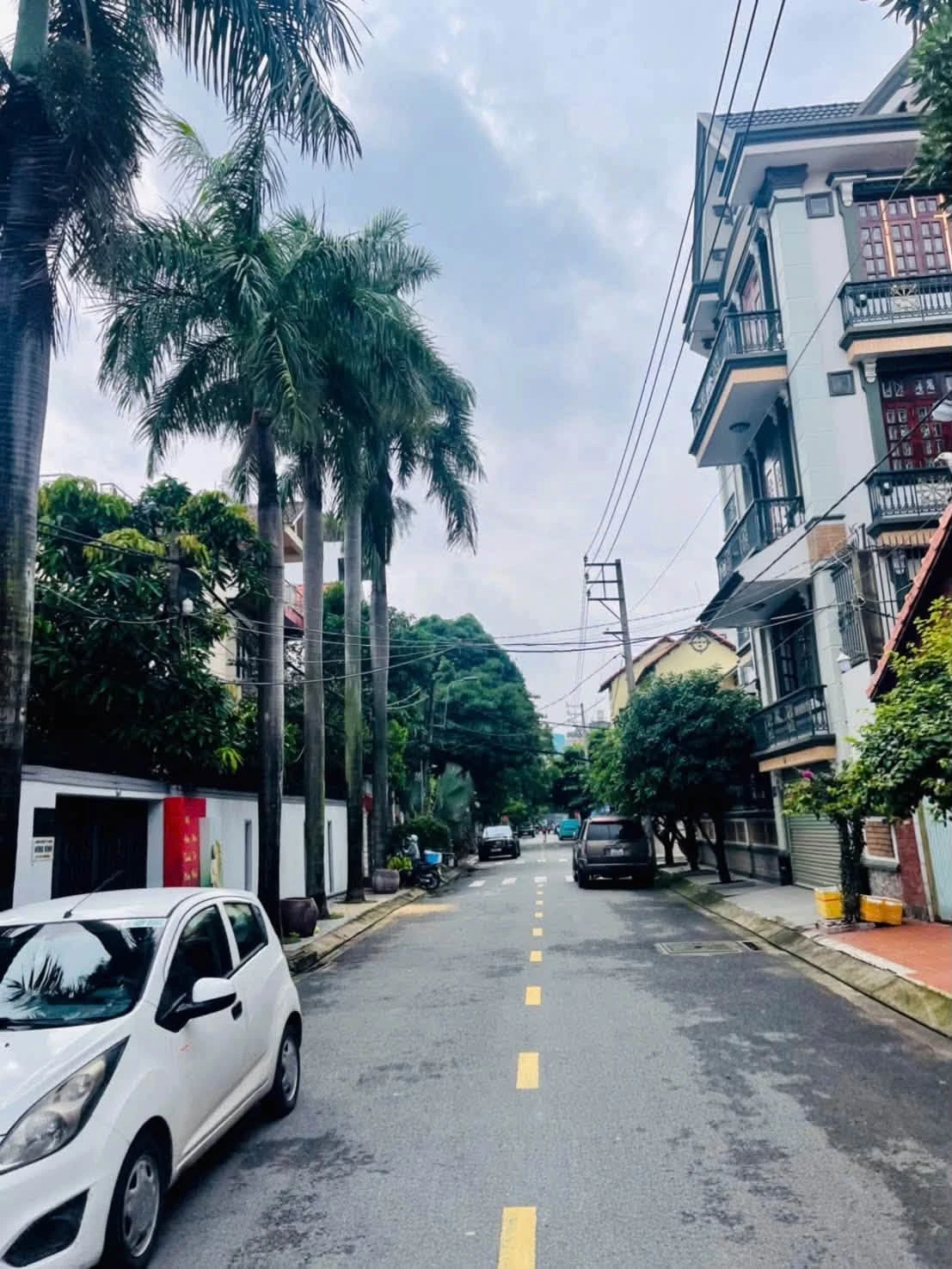 Bán biệt thự 210m² vEN sông, Dương Quảng Hàm, Gò Vấp - Ảnh 1