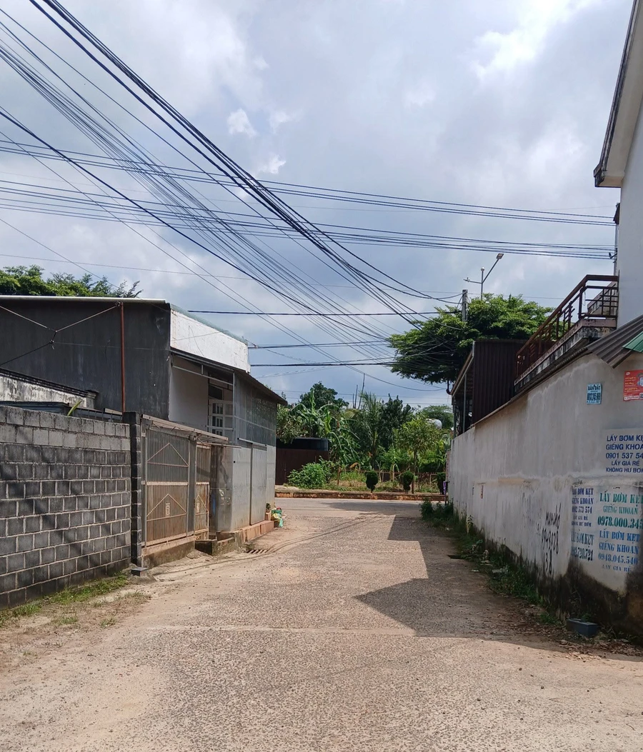 Bán nhà hẻm 78 Trần Quý Cáp, 240m², 1 tỷ 150 triệu - Ảnh 1