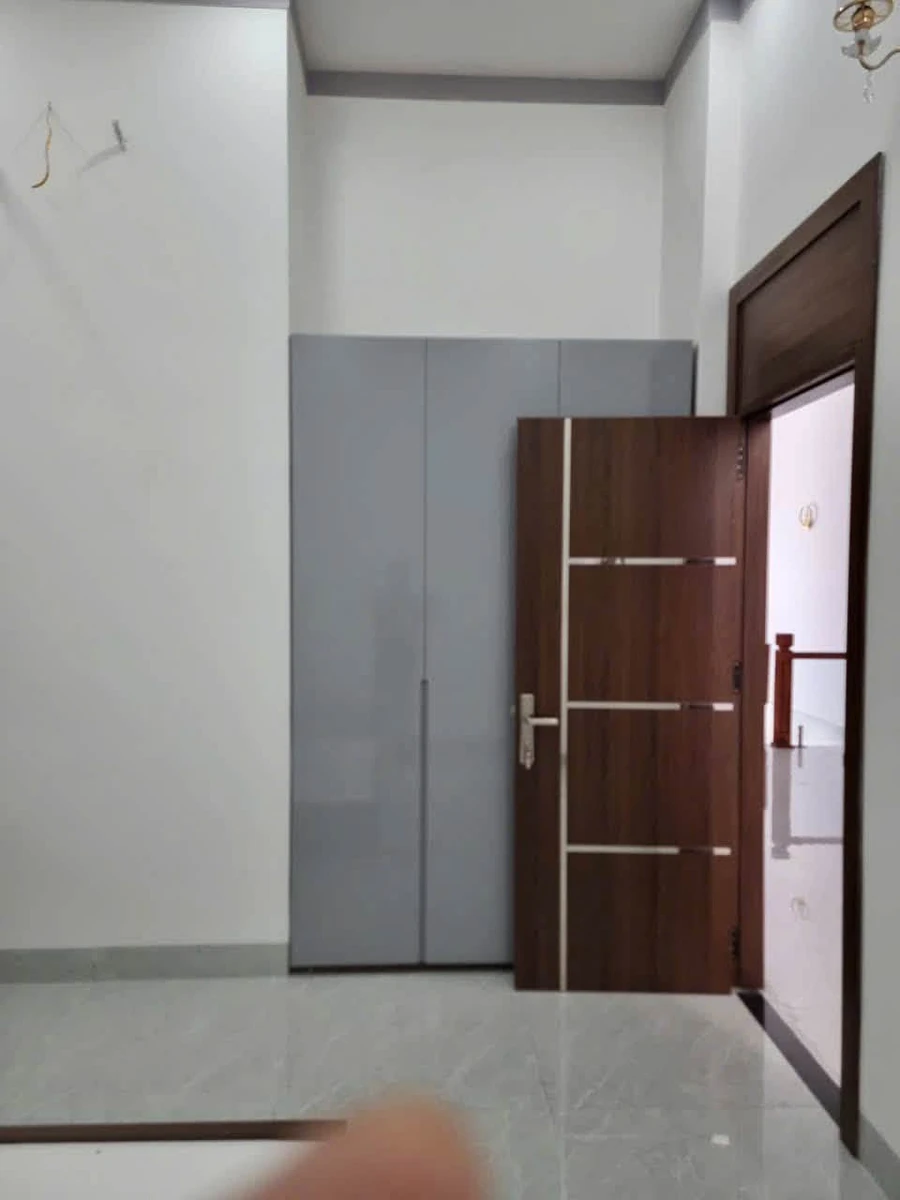 Bán nhà 1 mê mới 100%, 4 phòng ngủ, hẻm 111 Nguyễn Tri Phương, Buôn Ma Thuột, giá 4,2 tỷ - Ảnh thu nhỏ 4