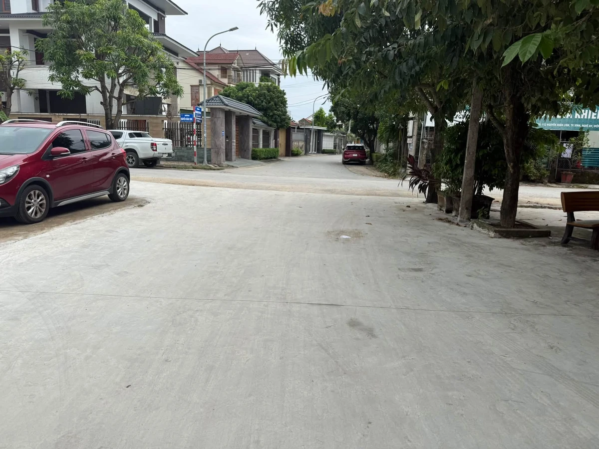 Bán đất Đồng Vĩnh 83,5m² 2 tỷ 5 mặt đường Trần Đình Phong - Ảnh 1