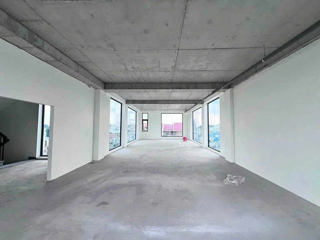 Bán tòa nhà mới 65 tỷ, 1.000m² sàn, Hoàng Diệu 2 - Ảnh thu nhỏ 3