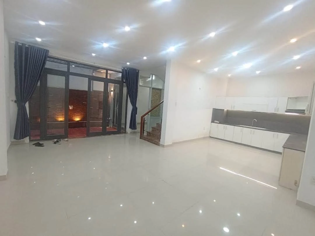 Bán nhà 3 tầng 72m² Lương Ngọc Quyến, 5.95 tỷ - Ảnh thu nhỏ 2