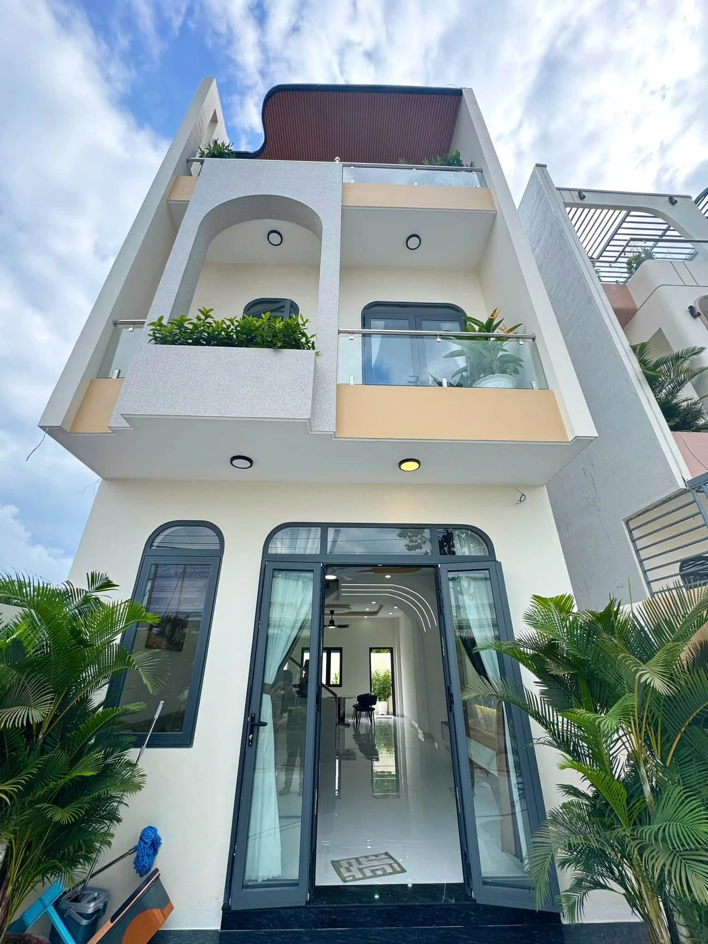 Bán nhà liền kề 3PN 110m² Long Thạnh, 5.1 tỷ - Ảnh 1