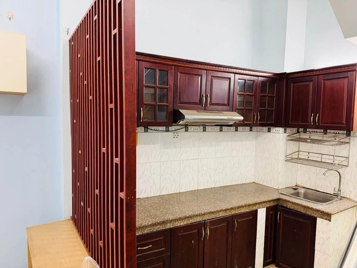 Cho thuê nhà 2PN 3WC 72m² Nguyễn Khoái Quận 4, 9,5 triệu/tháng - Ảnh thu nhỏ 2