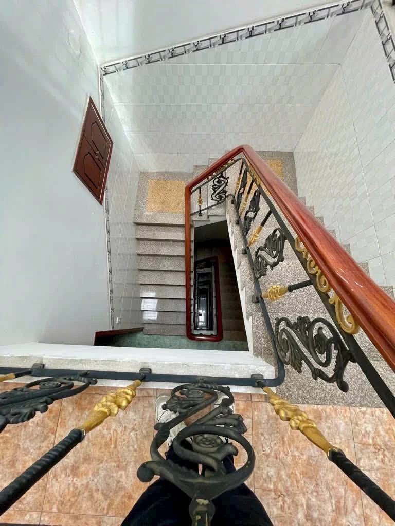 Bán nhà mặt tiền kinh doanh đường Bình Phú 1, 4x19,5m, 5 tầng, 7PN, giá 11,3 tỷ, Quận 6 - Ảnh thu nhỏ 5