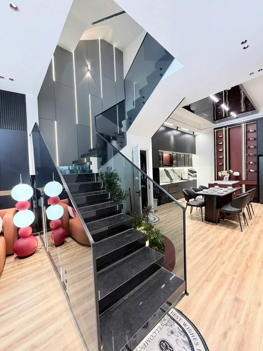 Nhà 3 tầng mặt tiền Châu Thượng Văn 66m² 8 tỷ Hải Châu - Ảnh thu nhỏ 2
