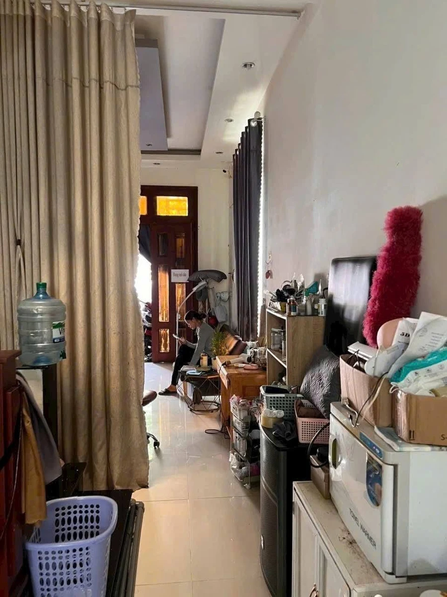 Bán nhà 1 trệt 1 lầu 80m2, 3PN gần nhà thờ Chánh Tòa, trung tâm Bà Rịa, giá 4,2 tỷ - Ảnh thu nhỏ 3