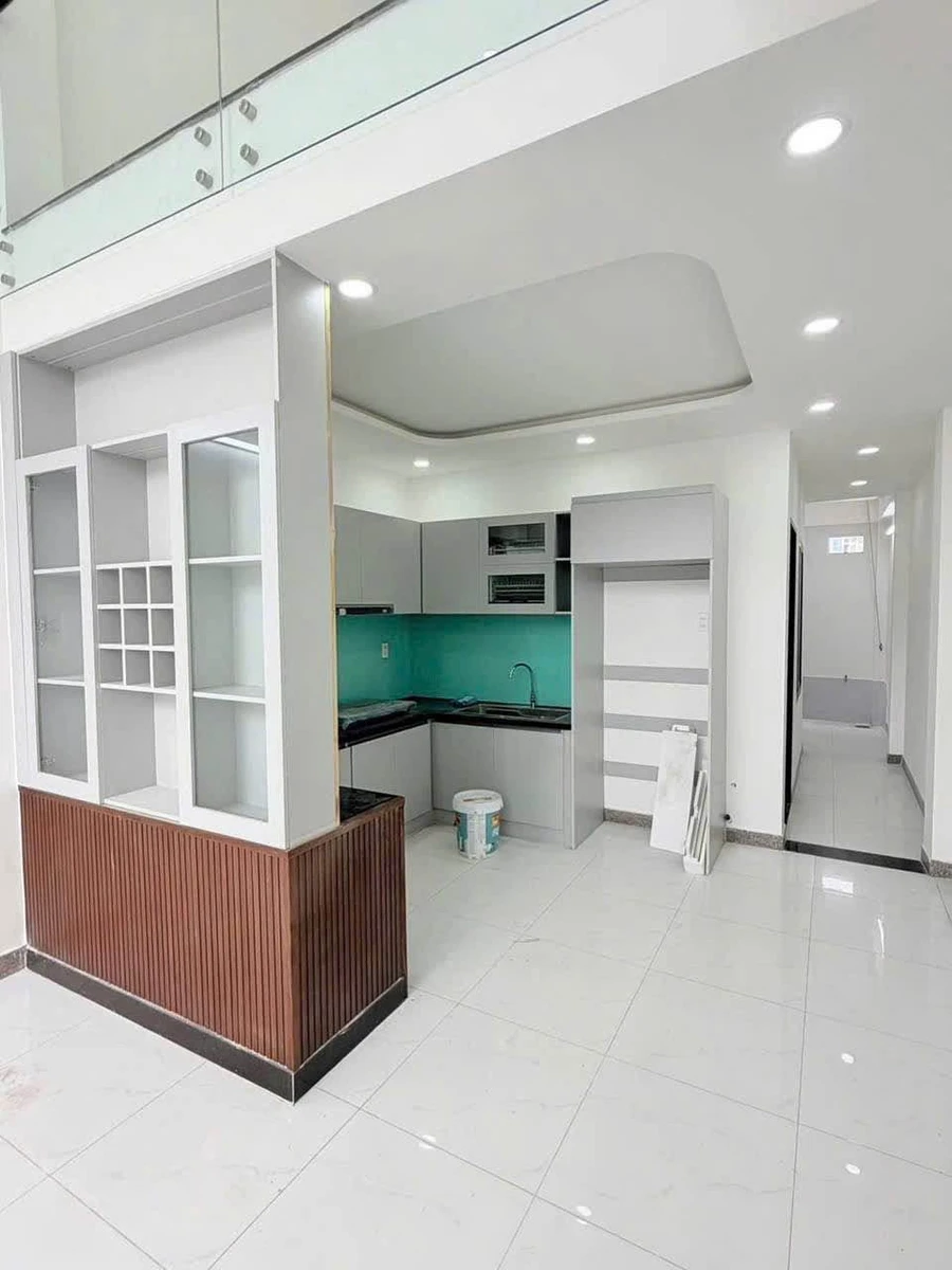 Nhà mặt tiền 62m² 2PN 2WC trực diện công viên, giá 3 tỷ - Ảnh thu nhỏ 2