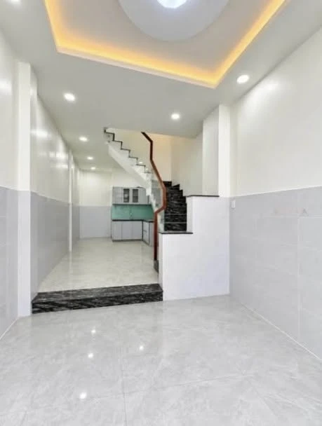Bán nhà 4 tầng, 4 phòng ngủ, 31m2, Quận 10, 5,5 tỷ - Ảnh thu nhỏ 2
