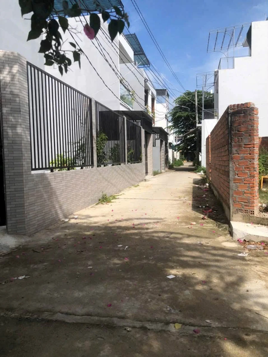 Bán đất hẻm ô tô trung tâm Nha Trang 78.4m2 - Ảnh 1