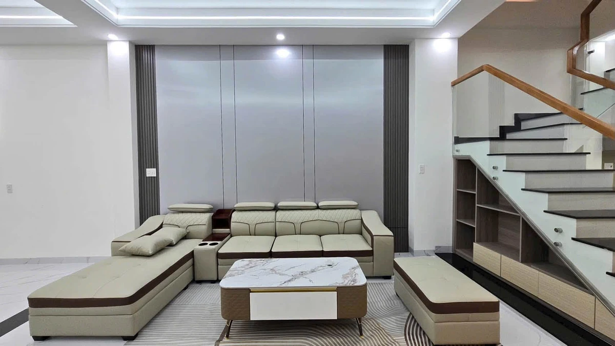 Bán nhà 1 trệt 2 lầu 260m² Thủ Đức 5 tỷ 450 triệu - Ảnh thu nhỏ 3