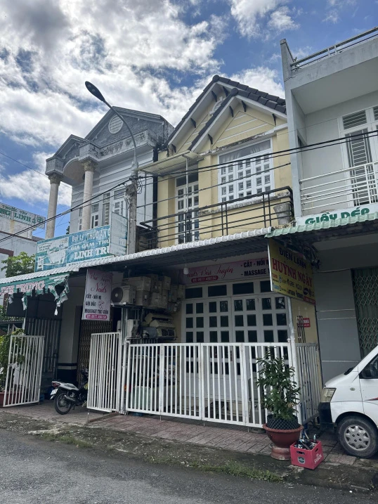 Bán nhà trung tâm chợ Cây Dương(19x4,5) một trệt một lầu(nhà mái Thái), LH: 0795 473 *** - Ảnh thu nhỏ 2