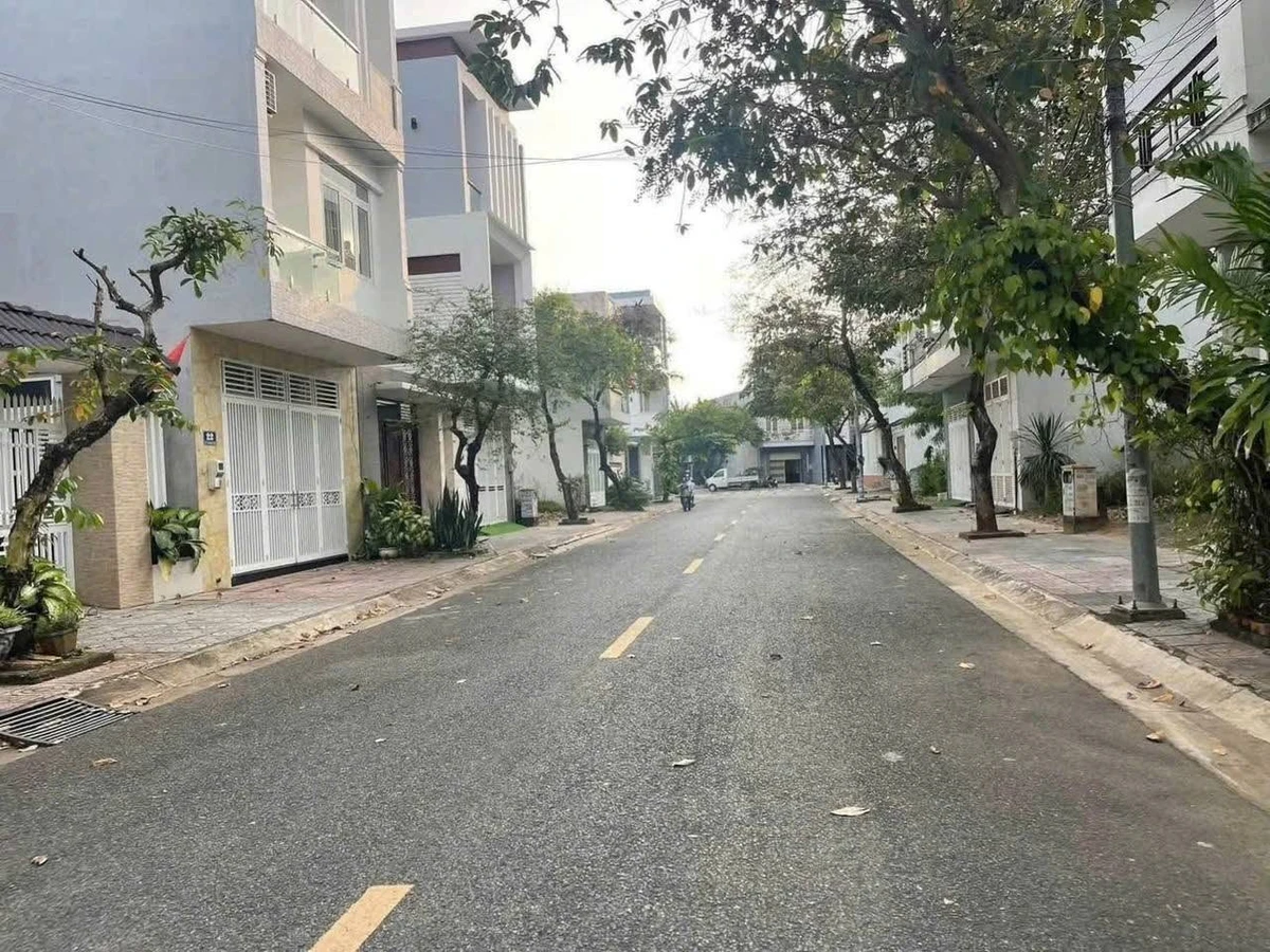 Bán lô đất góc 105m2 thổ cư đường Lê Thị Bạch Vân, Phước Nguyên, TP Bà Rịa, giá 3,95 tỷ - Ảnh thu nhỏ 2