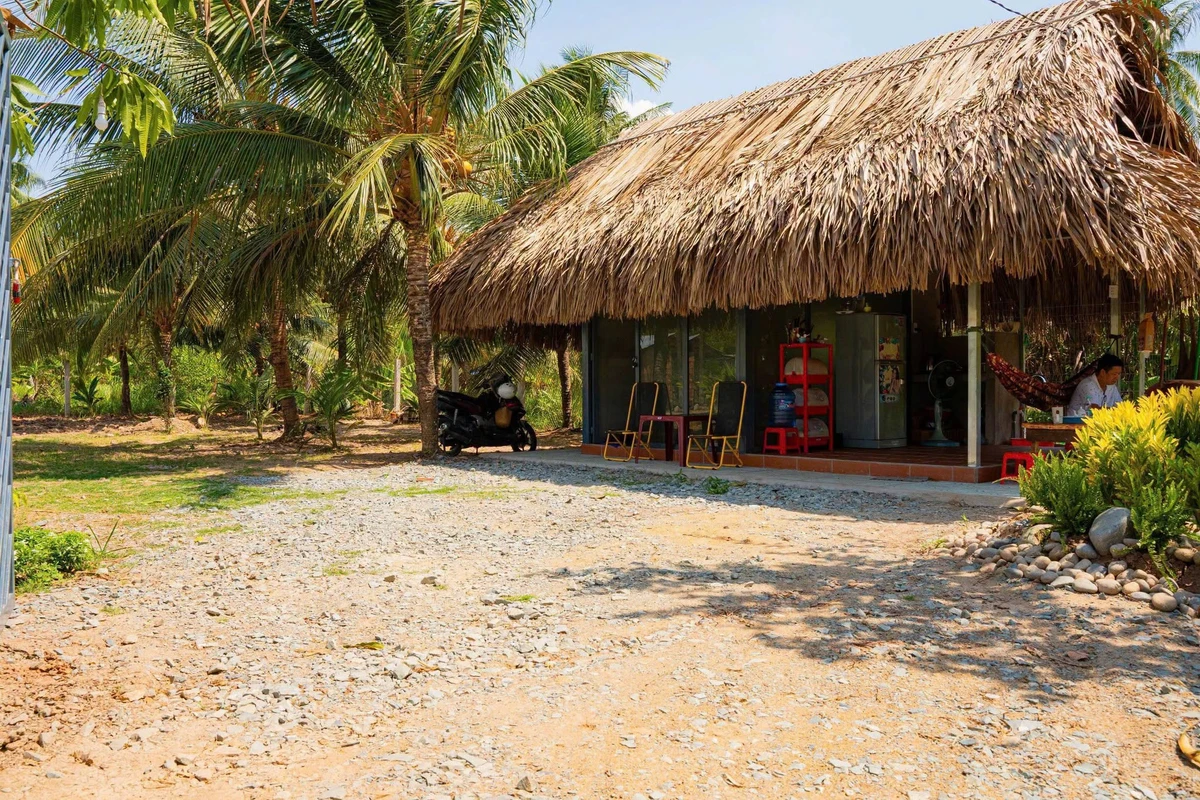 Bán nhà mặt tiền 330m2 gần Chung cư Giao Long, 860 triệu - Ảnh thu nhỏ 2