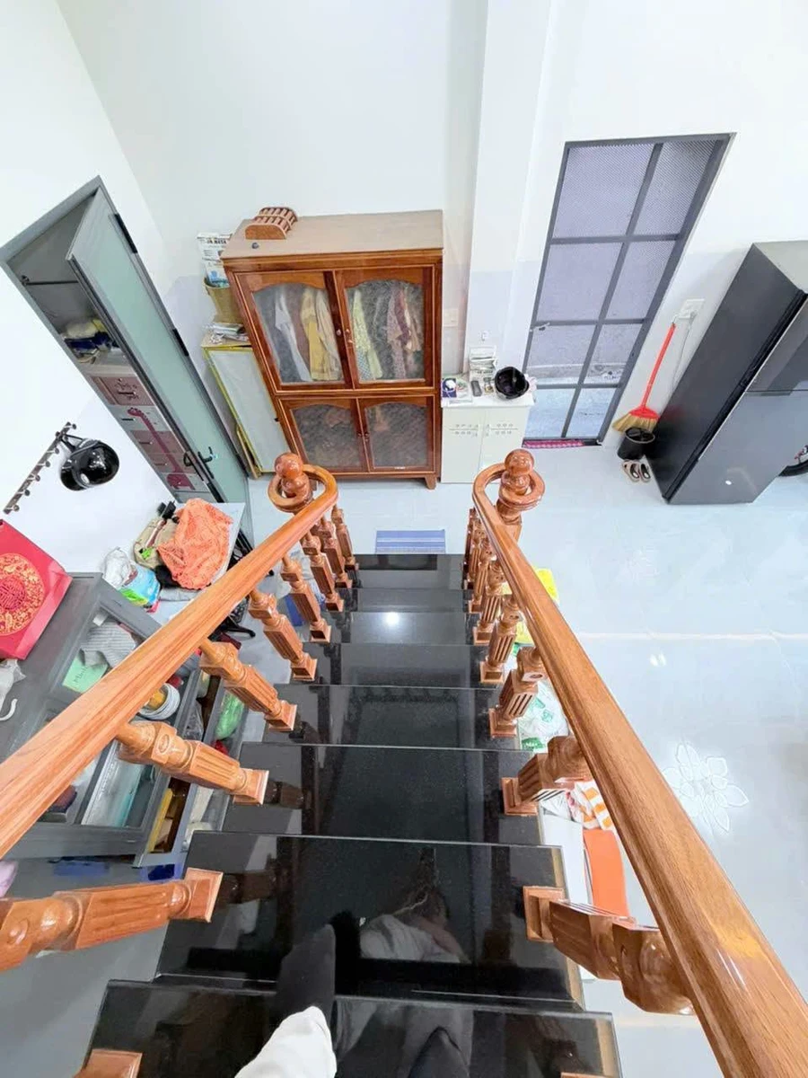Bán nhà lầu mặt tiền 59m² gần chợ Phan Thiết, 4,2 tỷ - Ảnh thu nhỏ 2