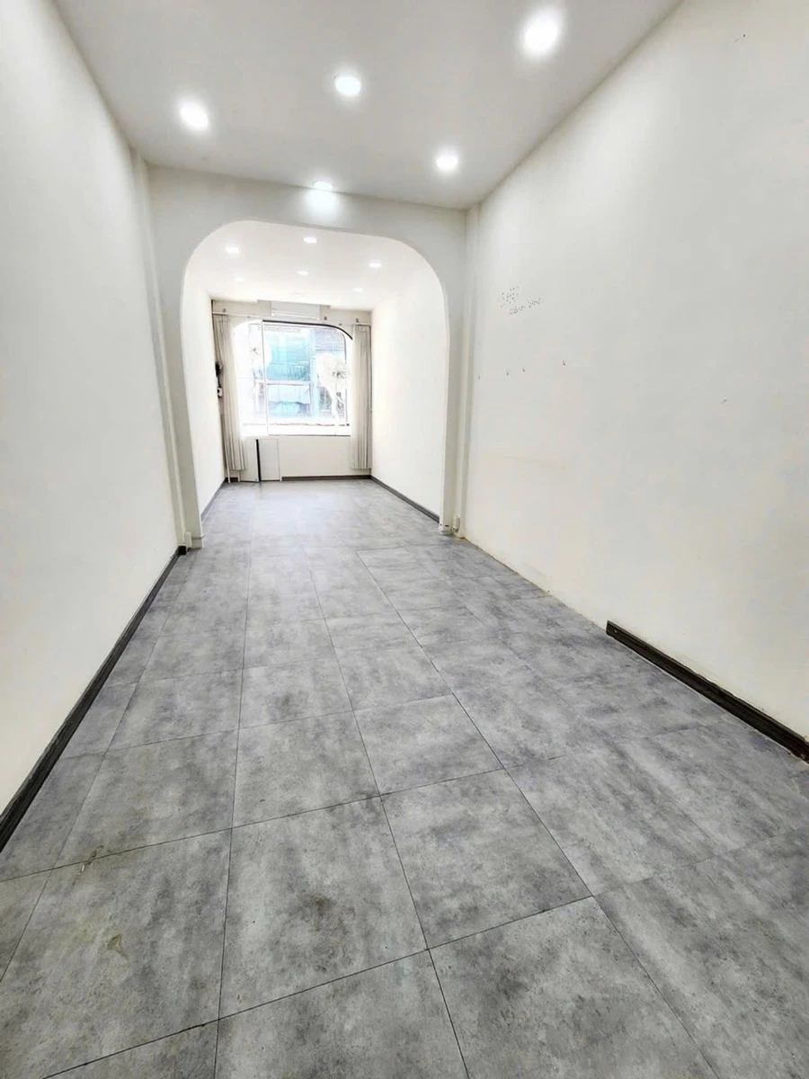 Bán nhà mặt tiền Nguyễn Thiện Thuật Quận 3, 5 tầng, DTSD 190m2, hơn 16 tỷ - Ảnh thu nhỏ 3