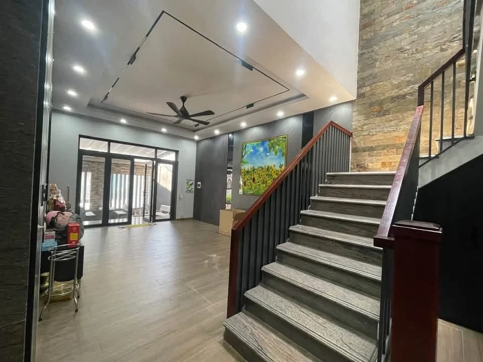 Bán biệt thự Tân Phong 200m² 4PN 7.9 tỷ - Ảnh thu nhỏ 4