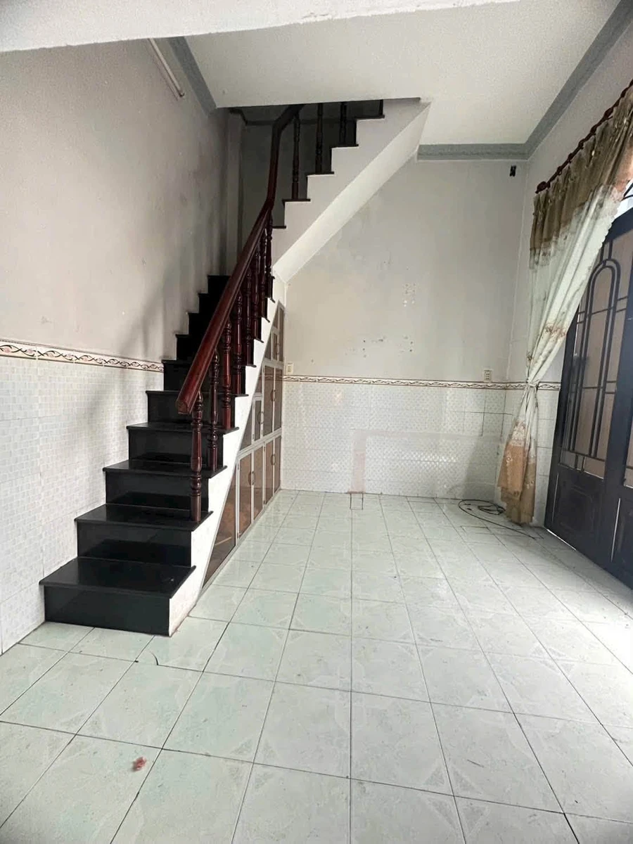 Bán nhà 3PN 2WC Hoàng Lê Kha Bình Tân 2,98 tỷ - Ảnh thu nhỏ 4