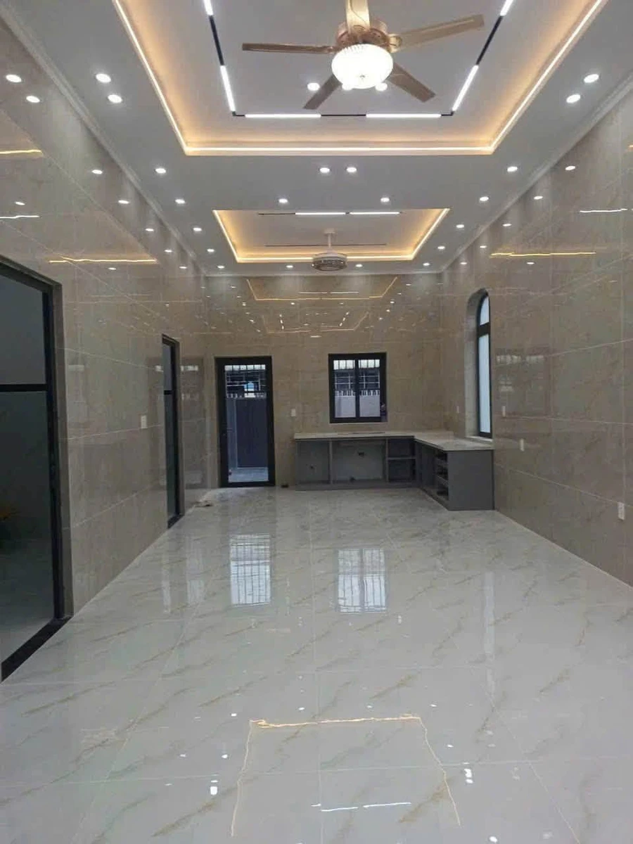 Bán nhà góc 3 mặt tiền 140m² tại Long Điền - Ảnh thu nhỏ 2