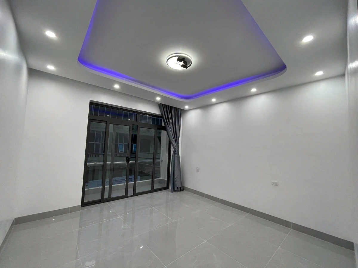 Bán nhà 2 tầng mặt đường 81m² Hạc Thành, Quận 1 - Ảnh thu nhỏ 5
