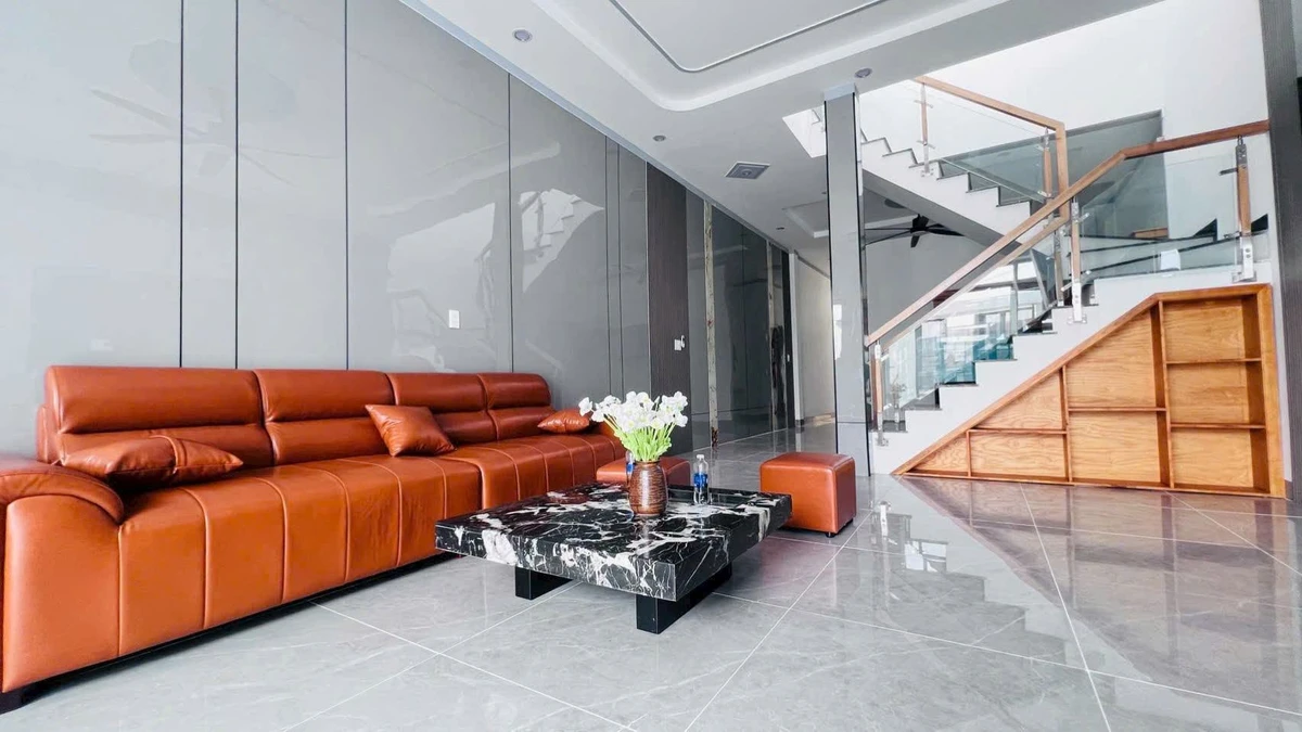 Bán nhà 1 trệt 1 lầu sổ riêng, mặt tiền kinh doanh 140m² Bình Dương - Ảnh thu nhỏ 3