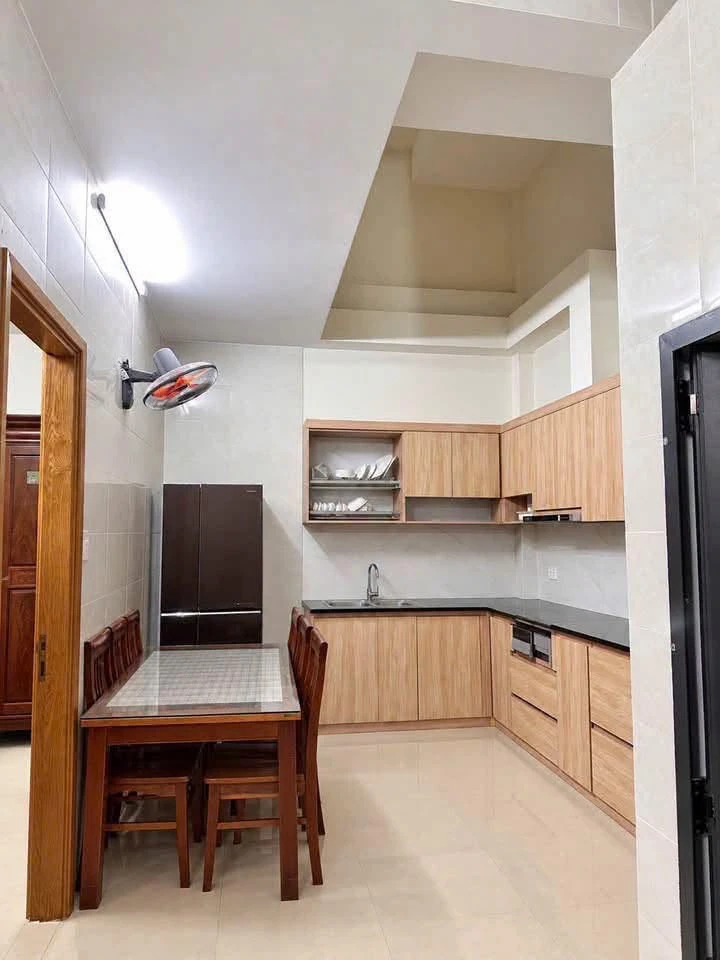 Bán nhà 1 trệt 2 lầu hẻm xe hơi đường Bacu, 49m2, 3PN, giá 5,95 tỷ, Vũng Tàu - Ảnh thu nhỏ 3