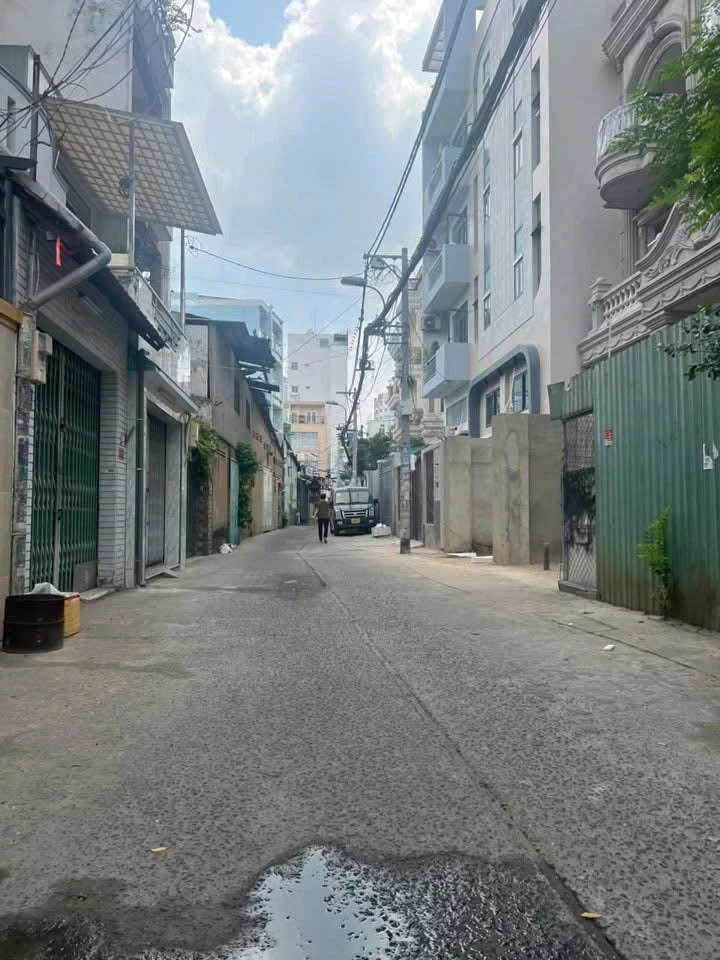 Bán nhà hẻm xe hơi 3 tầng 8 phòng, 118m2, nở hậu, đường Bình Thới, Quận 11 - Ảnh 1