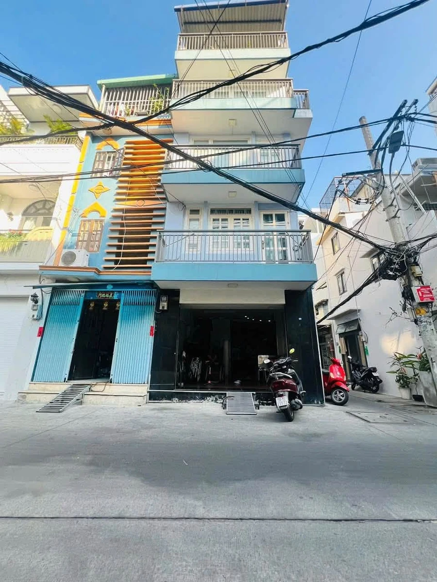 Bán nhà phố 4 tầng 30m² mặt tiền hẻm Cách Mạng Tháng 8, Quận 10 - Ảnh 1