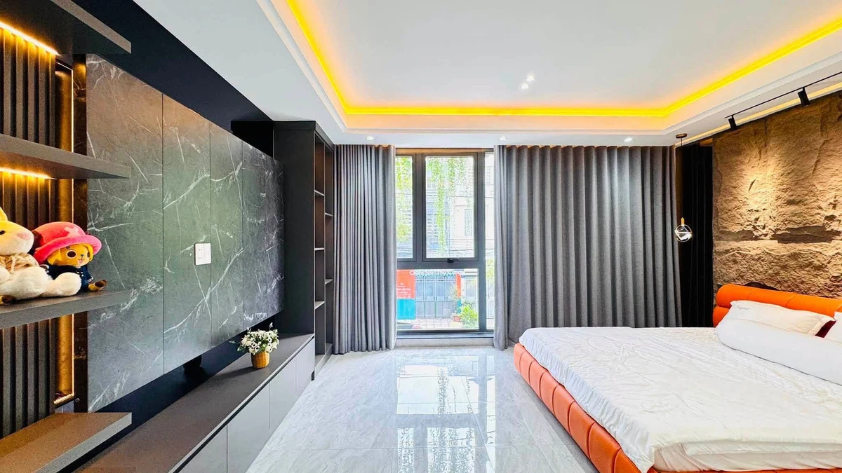 Bán nhà phố mặt tiền Đông Trà 100m2 5 tầng thang máy - Ảnh thu nhỏ 4