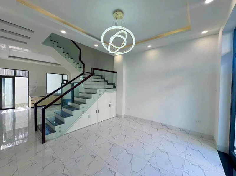 Bán nhà 3 tầng mới xây 208,5m2 Tháp Bà, Nha Trang