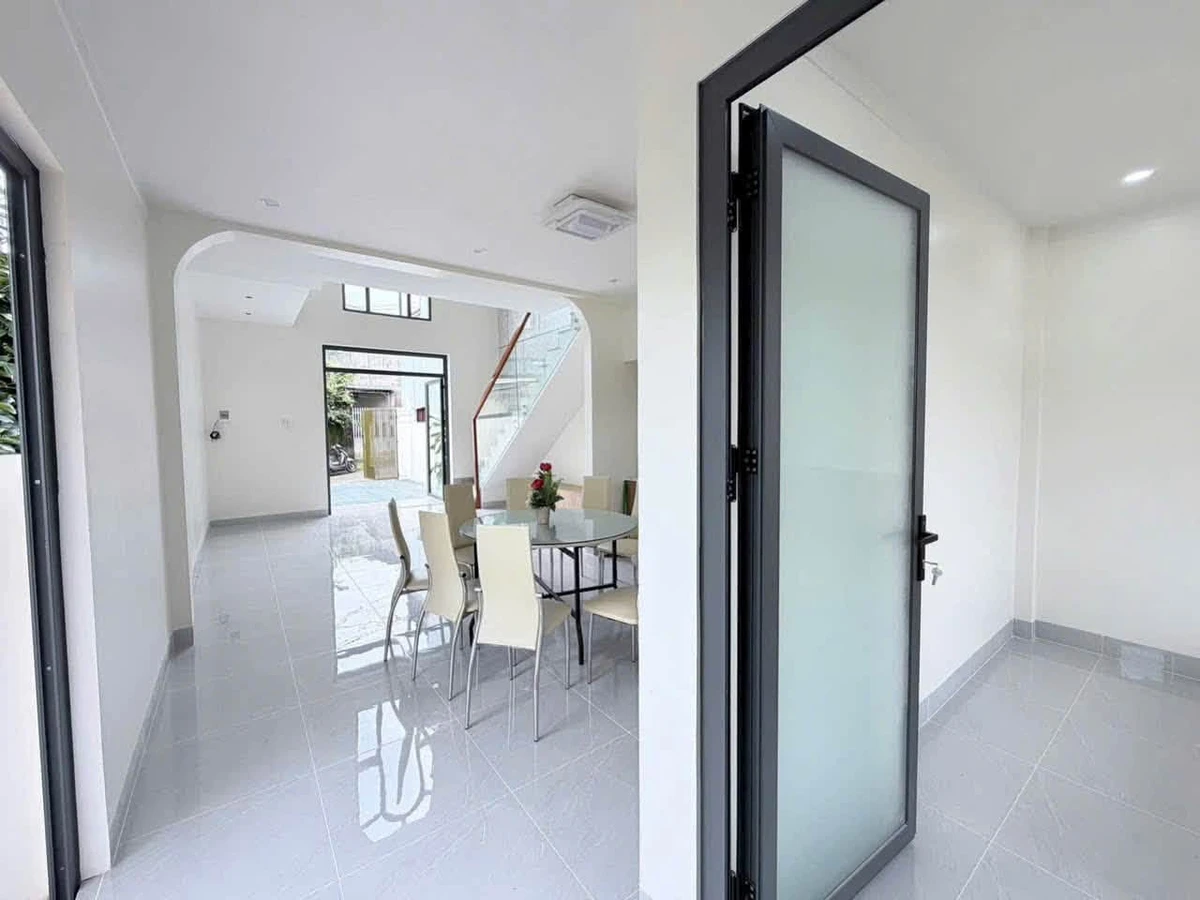 Bán nhà 1 trệt 1 lầu 3PN 80m² Bảo Lộc 2,8 tỷ - Ảnh thu nhỏ 3