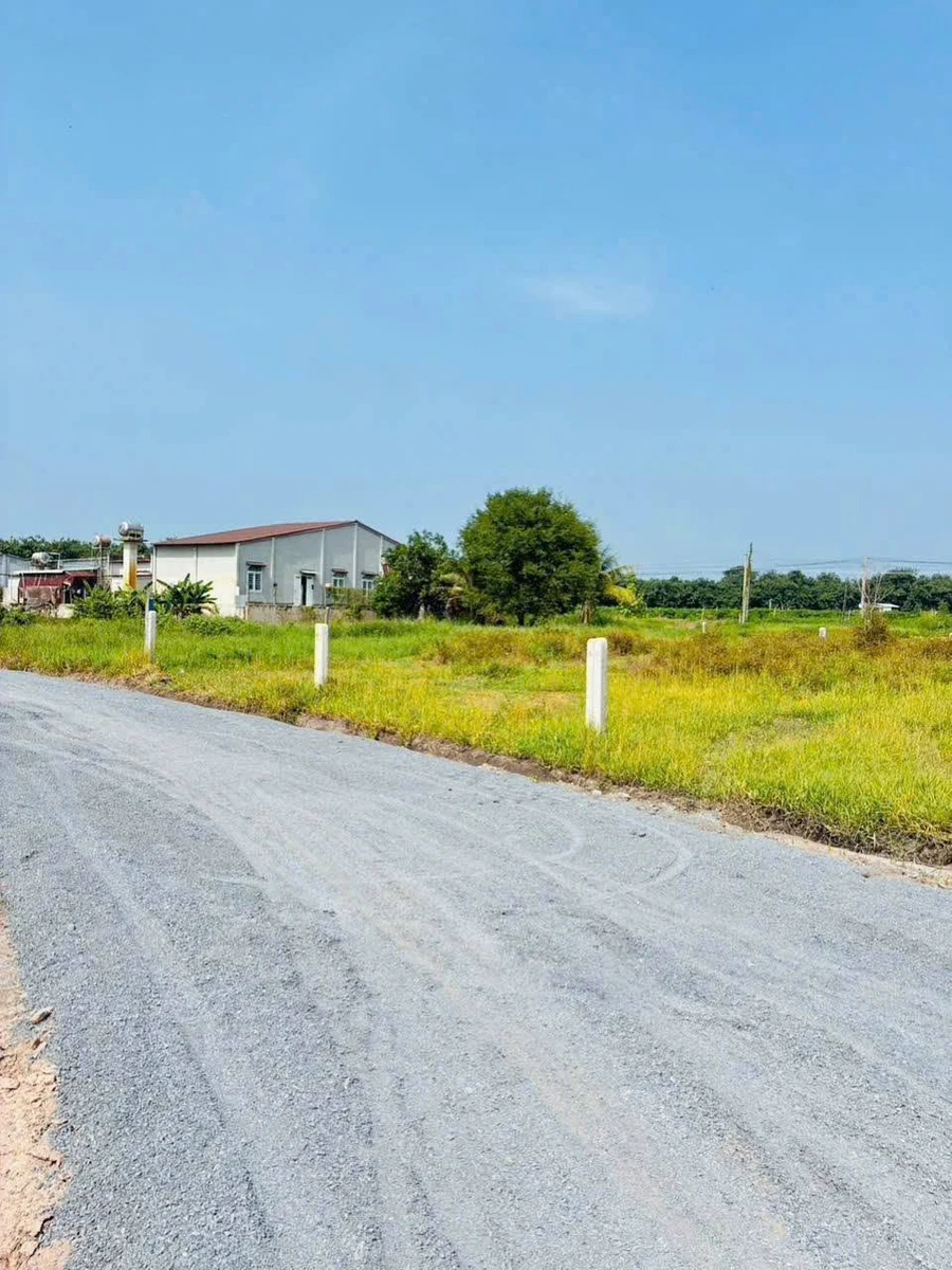 Bán lô đất 5x30m giá 189 triệu gần chợ Thạnh Tân, TP Tây Ninh - Ảnh 1