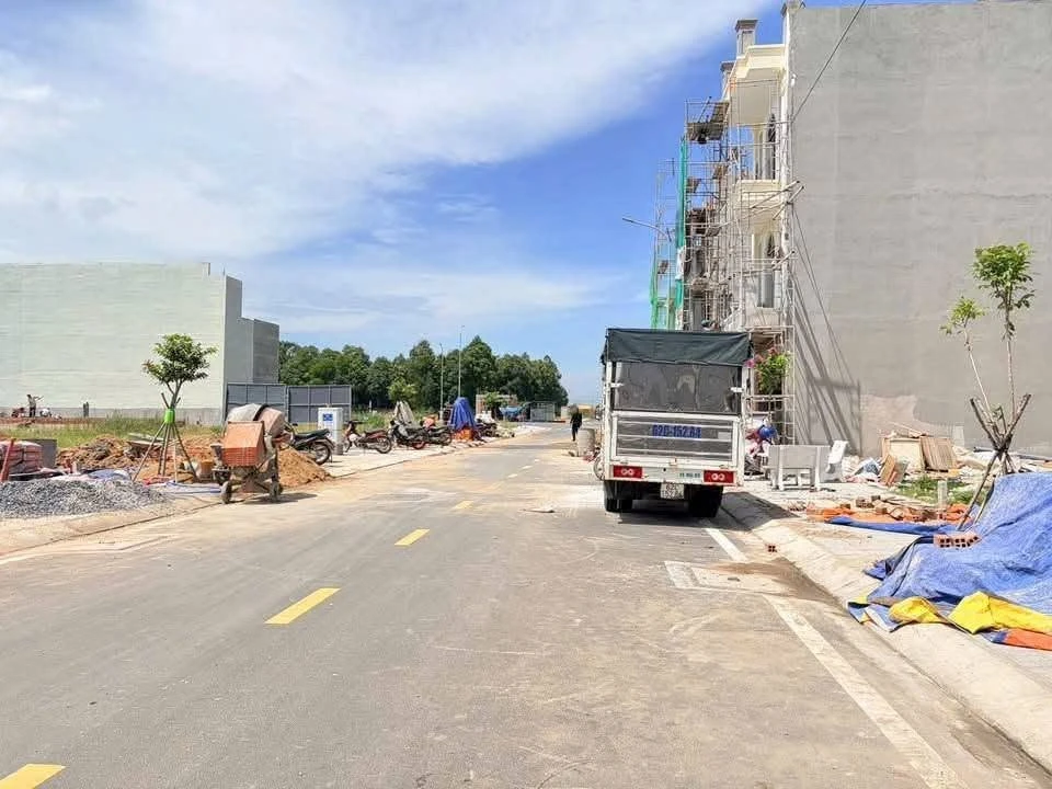 Bán đất nền 100m² Bến Lức, Long An, 2,8 tỷ - Ảnh thu nhỏ 3