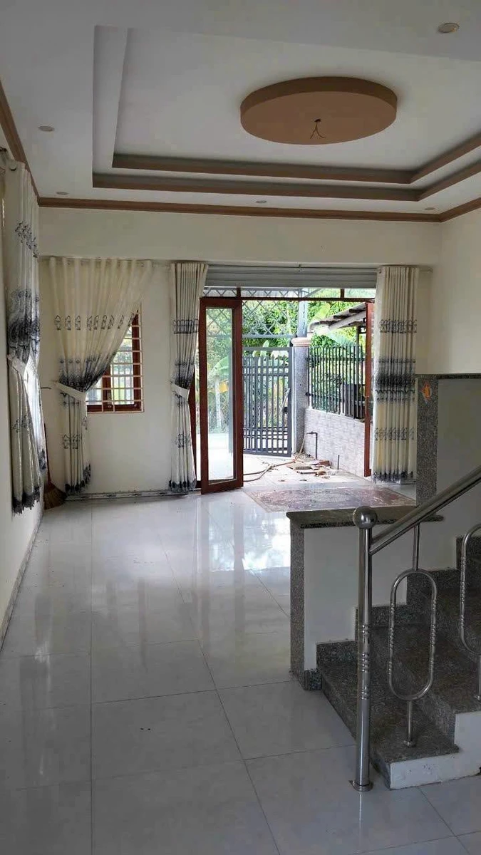 Bán nhà mái thái Tân An, Thủ Dầu Một, 3 phòng ngủ, 204m2, 3.2 tỷ - Ảnh thu nhỏ 3