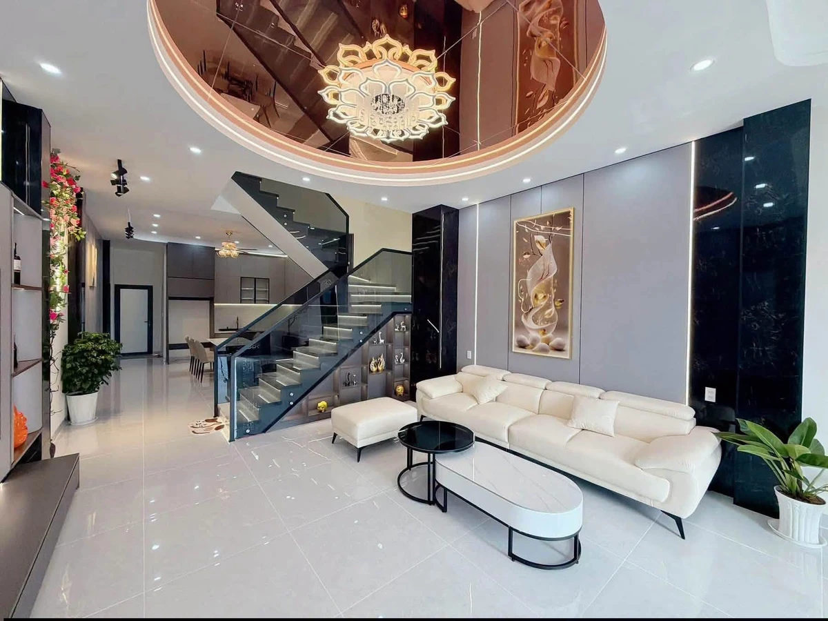 Bán nhà 3PN Rạch Giá, 100m², 4 tỷ, nội thất cao cấp - Ảnh thu nhỏ 5