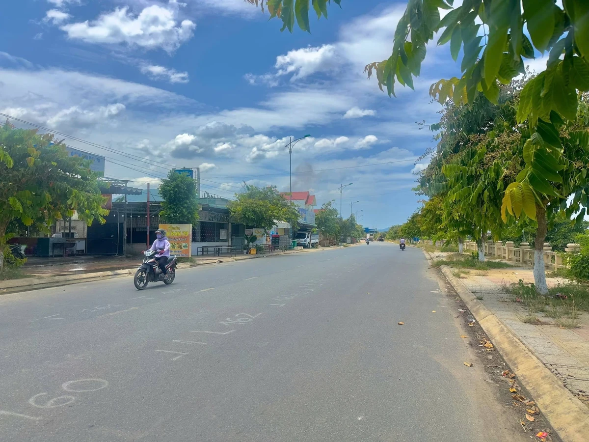 Bán đất 100m2 bờ kè sông Cái, đường Trần Phú, Diên Khánh, Khánh Hòa giá 3,8 tỷ - Ảnh thu nhỏ 2