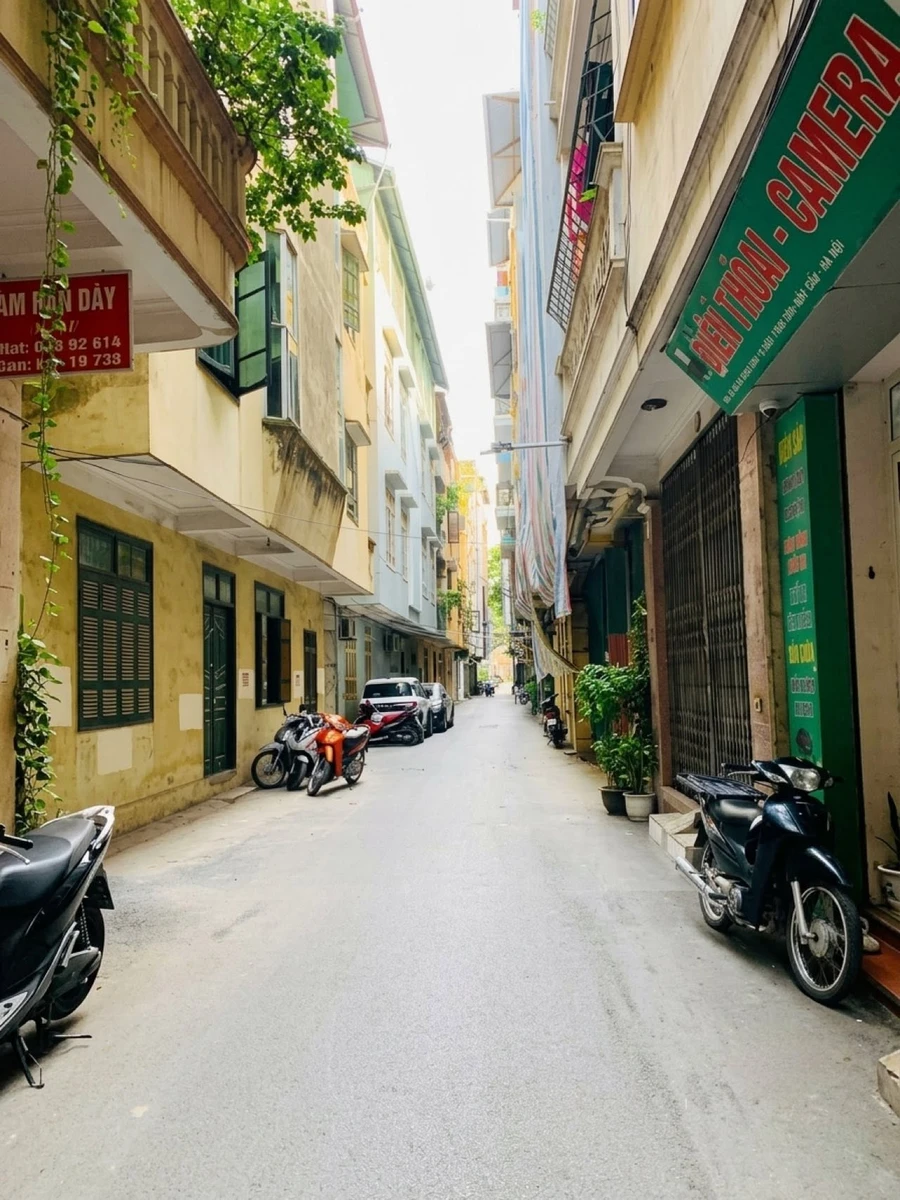 Bán nhà phân lô 30m2 x 5 tầng ngõ ô tô tránh đường Xuân Thủy, Hà Nội giá 12,9 tỷ - Ảnh 1