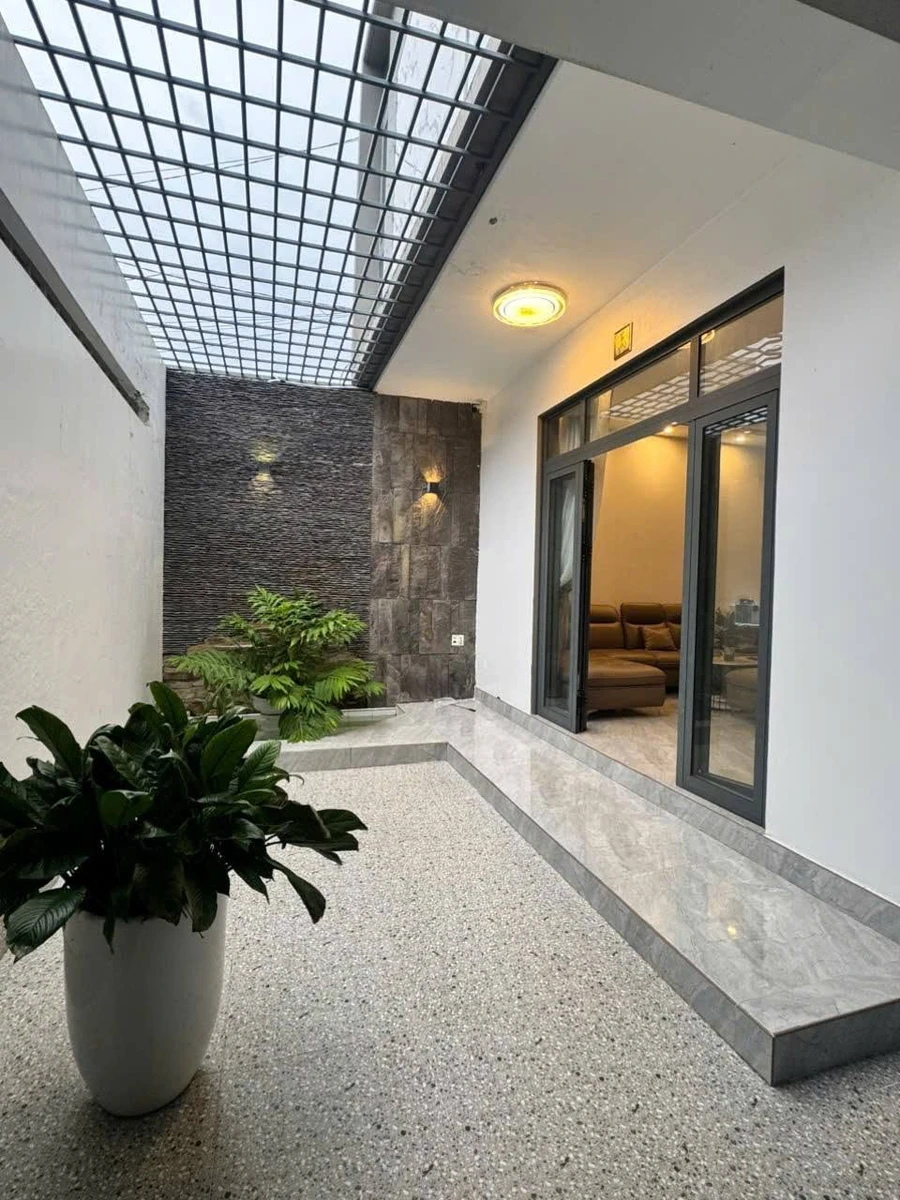 Bán biệt thự mặt tiền Văn Cao Rạch Giá 200m² 5.95 tỷ - Ảnh thu nhỏ 2