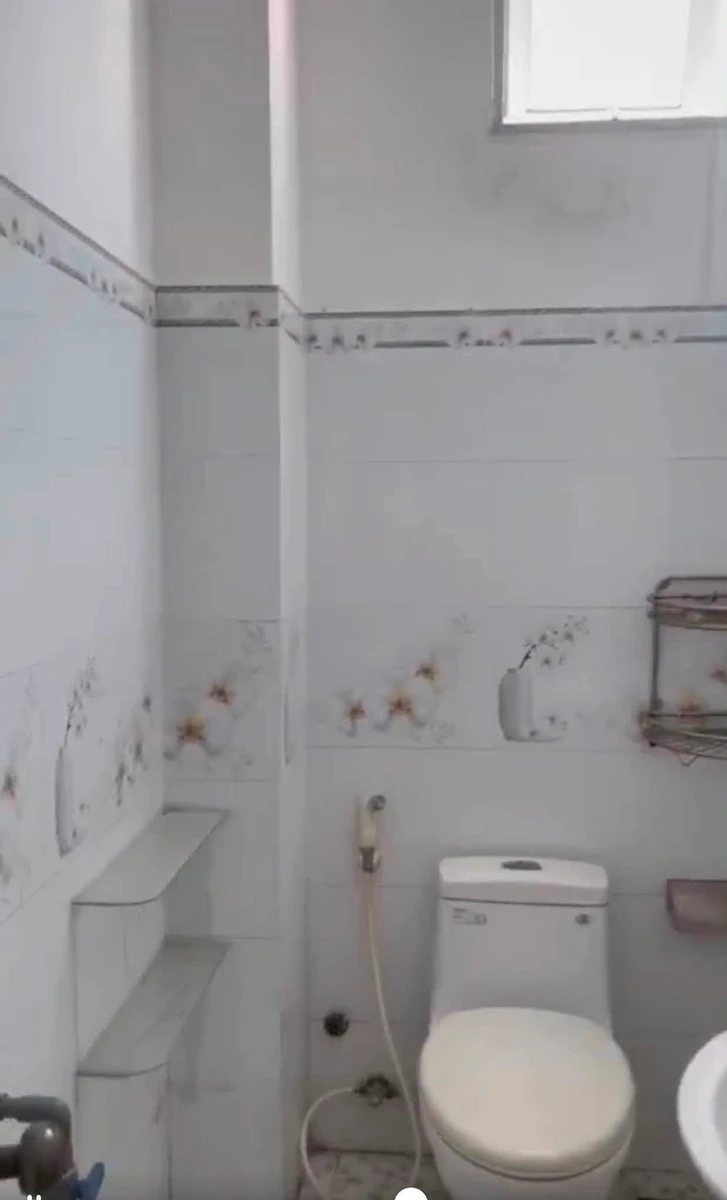 Bán nhà 1 lầu Tân Quý Bình Chánh 100m² giá 3.65 tỷ - Ảnh thu nhỏ 3
