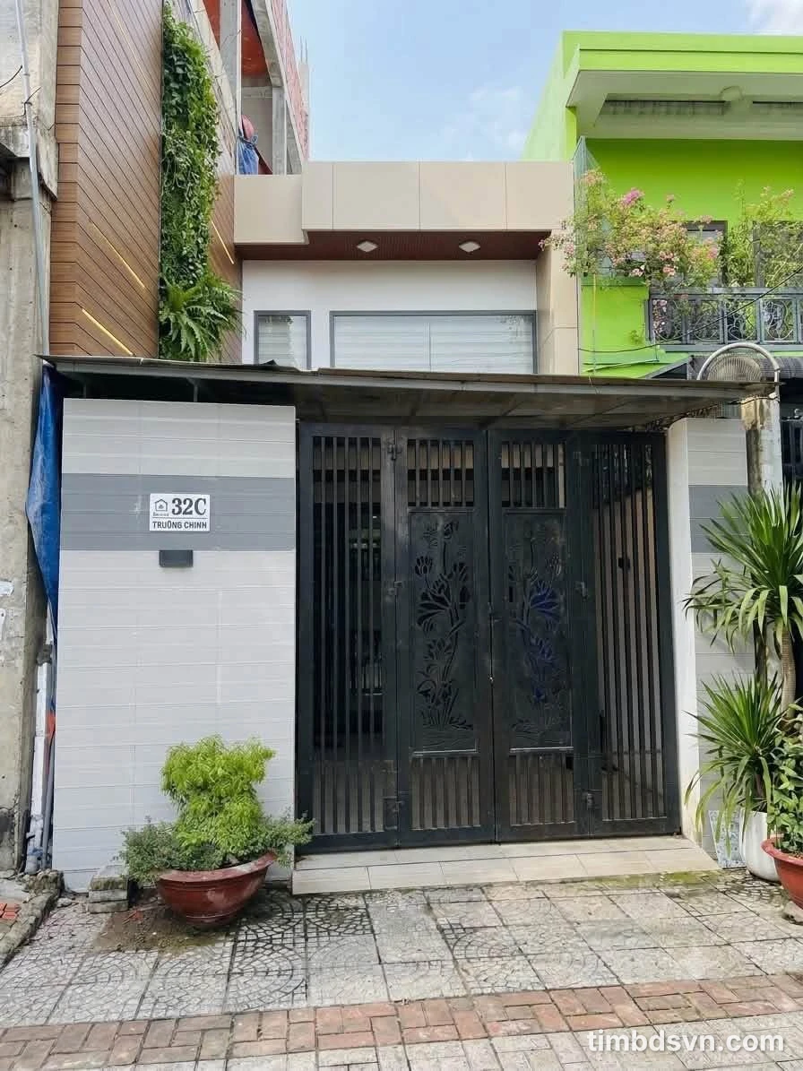 Bán nhà mặt tiền Trường Chinh 80m2, 3PN, 2WC, 3tỷ850 - Ảnh thu nhỏ 2