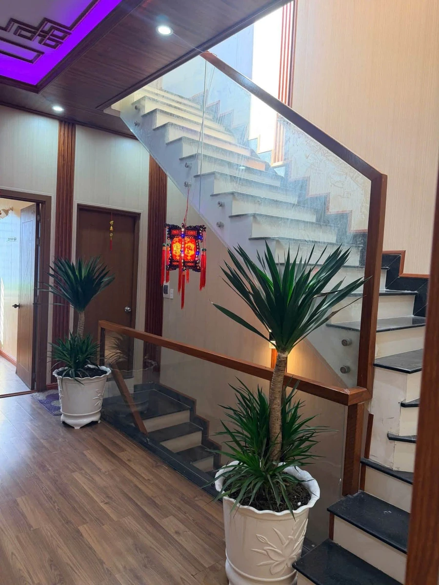 Bán nhà 4 tầng 5PN 60m² kiệt ô tô Tôn Đản, gần 4 tỷ - Ảnh thu nhỏ 3