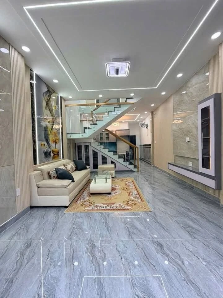 Bán nhà 3 tầng hẻm 88m2 Lê Văn Khương Quận 12 - Ảnh 1