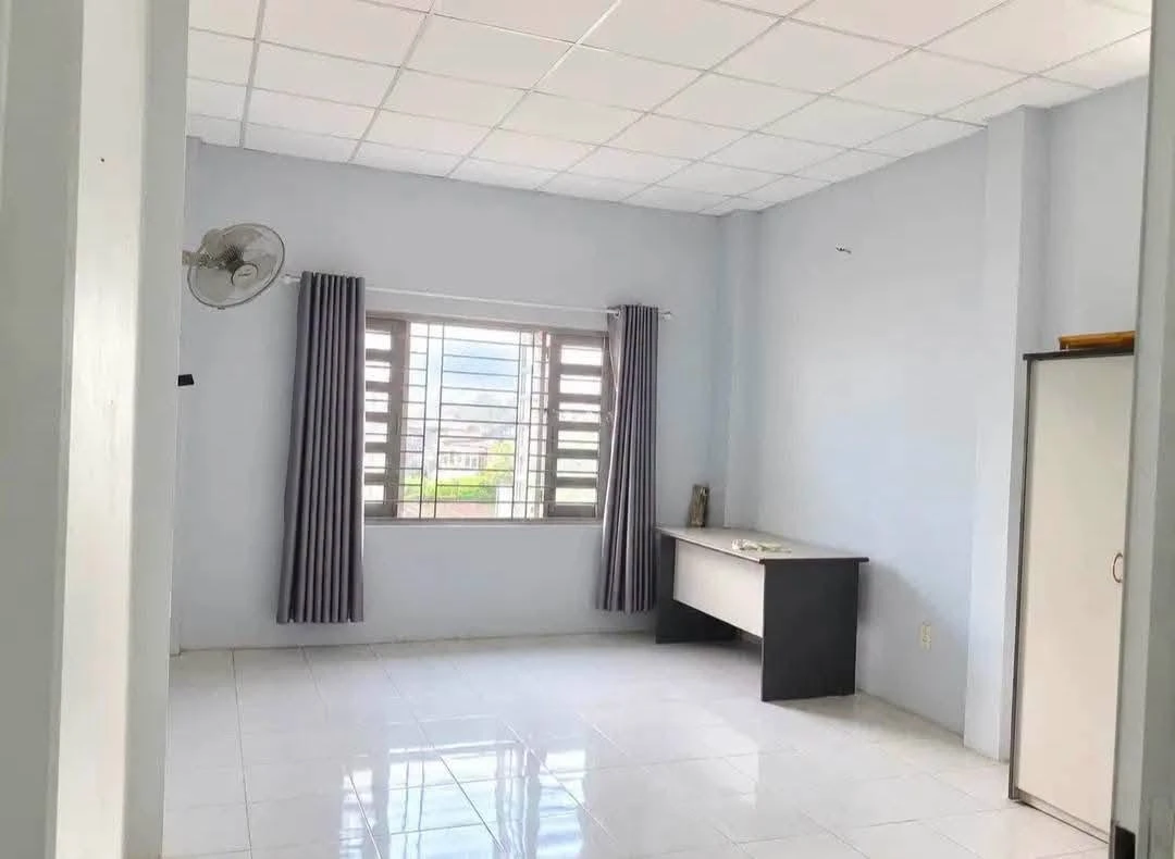 Bán nhà 2 tầng 68m2 sổ hồng riêng Thới An, Quận 12, giáp Gò Vấp - Ảnh 1