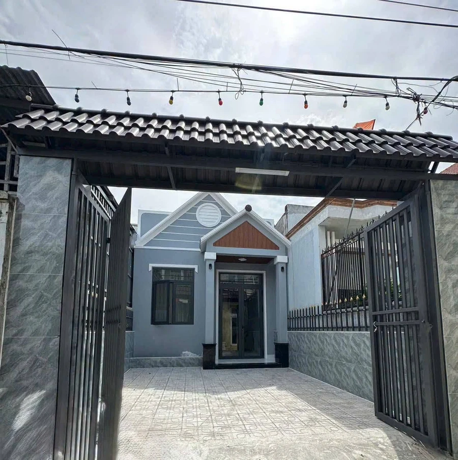 Bán nhà sổ hồng riêng 130m² 3 phòng ngủ 2,85 tỷ Bình Tân - Ảnh 1