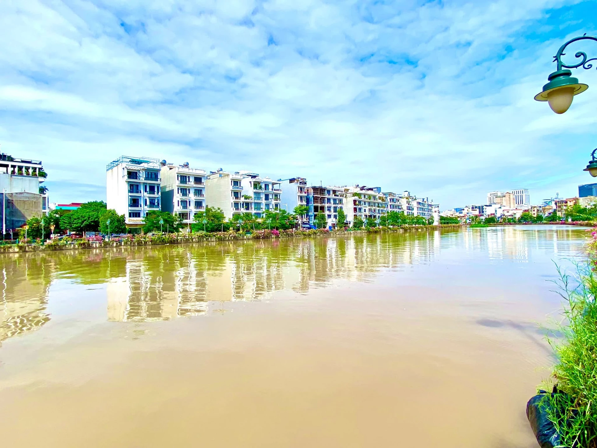 Bán nhà mặt đường Tam Bạc 5 tầng 50m2 view sông giá nhỉnh 12 tỷ, Hải Phòng - Ảnh 1
