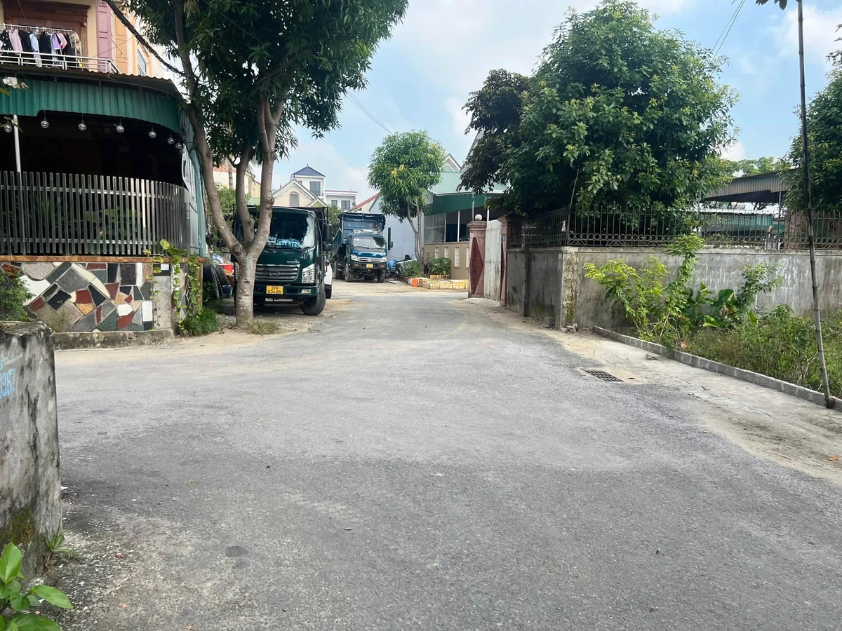 Bán lô góc 63,3m² mặt tiền 5,23m Nghi Phú 2,7 tỷ - Ảnh 1