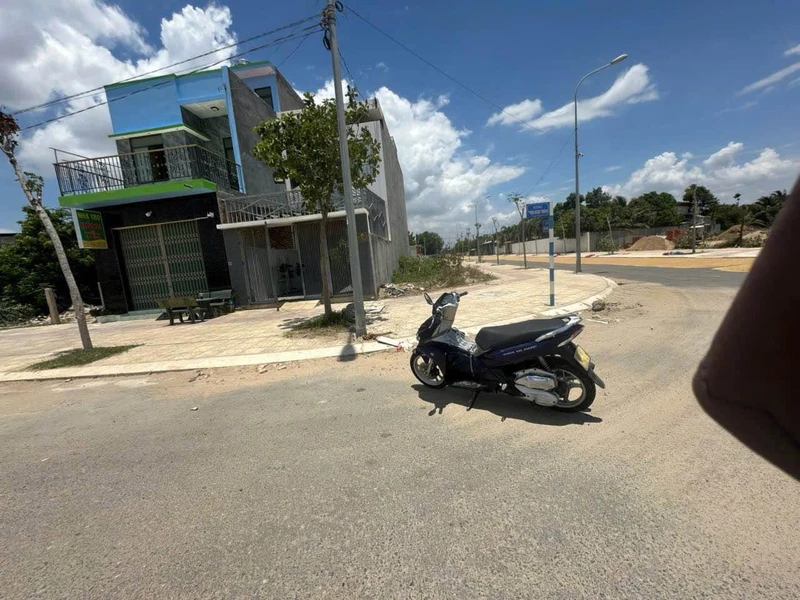 Bán nhà góc 87.4m² đường 16m trung tâm Phan Rang