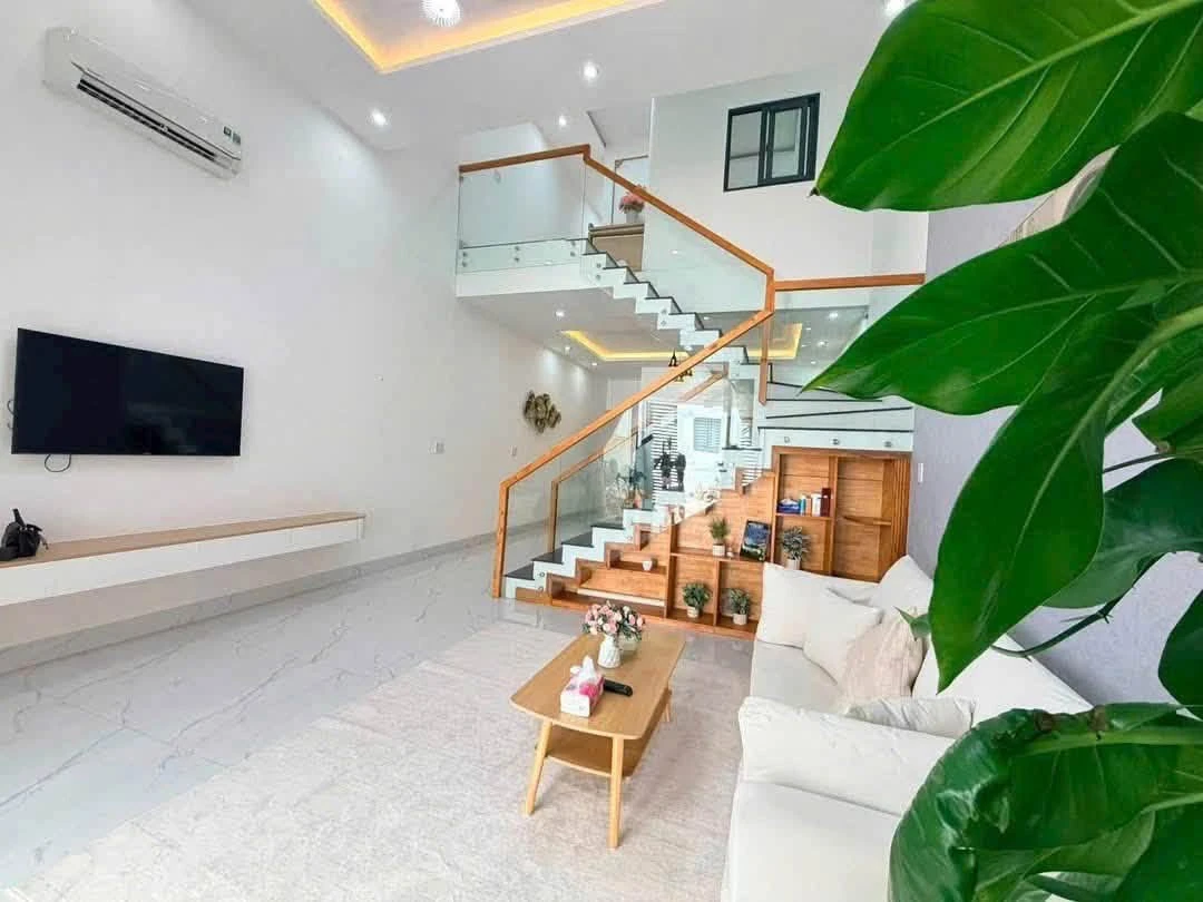 Bán nhà phố 3PN tại Đồng Khởi, 110m², 4,45 tỷ - Ảnh thu nhỏ 2