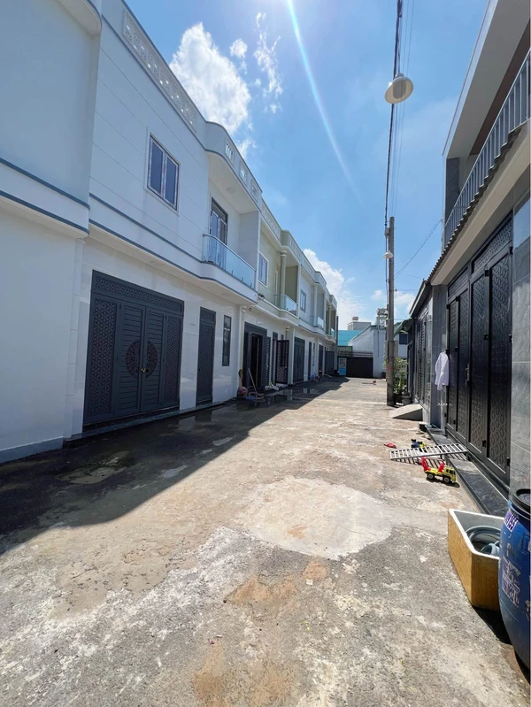 Bán nhà sổ riêng 3PN 70m² giá 2 tỷ 800 triệu Đồng Nai